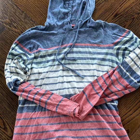 American Rag Pullover - Picture 1 of 5